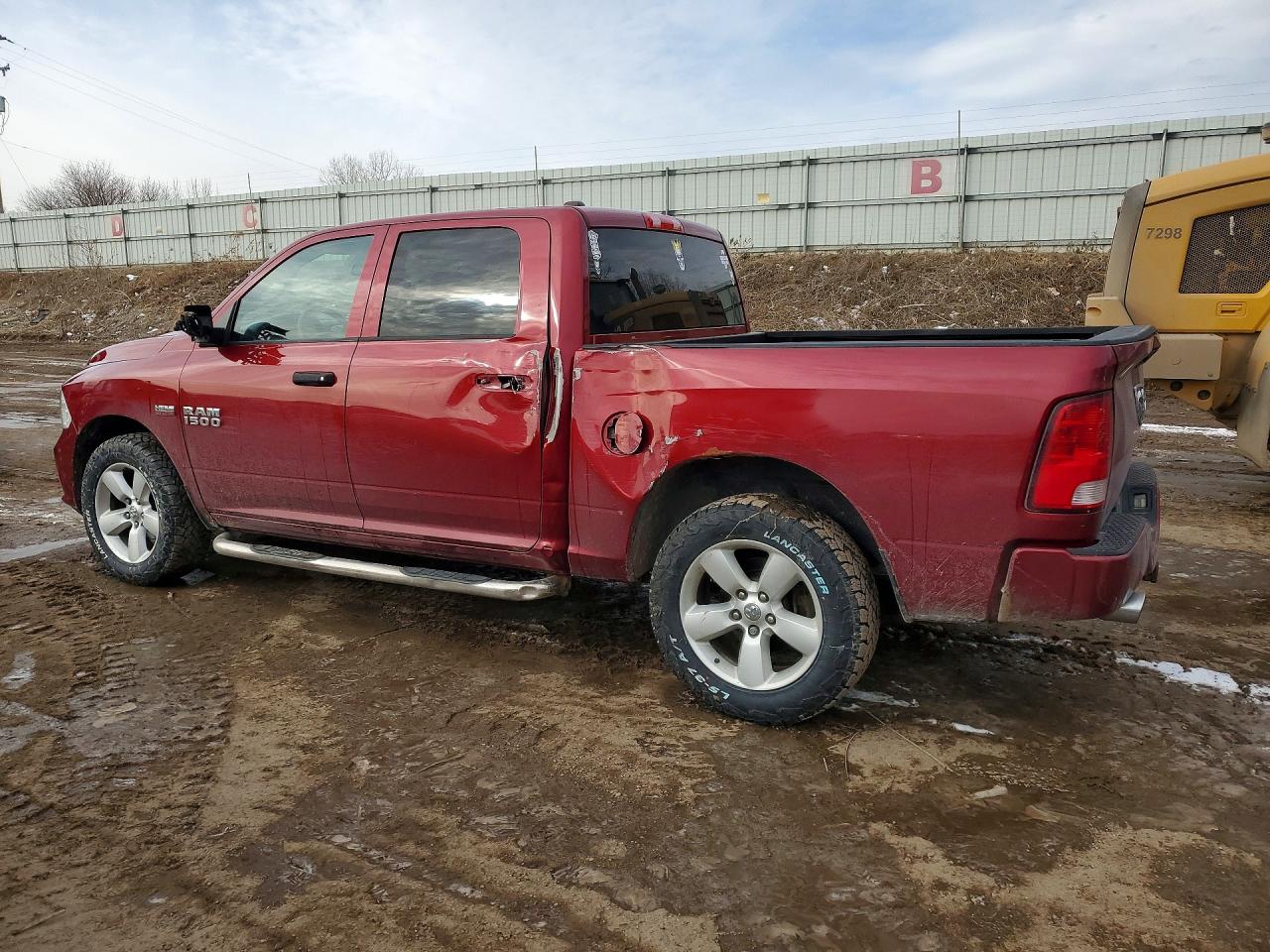 2014 RAM 1500 ST photo 4