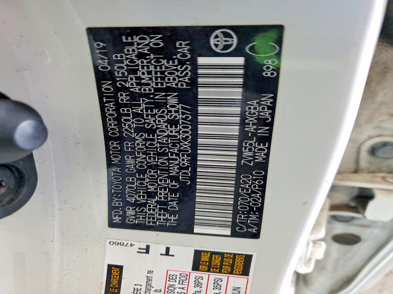 2019 TOYOTA PRIUS XLE AWD-E photo 13