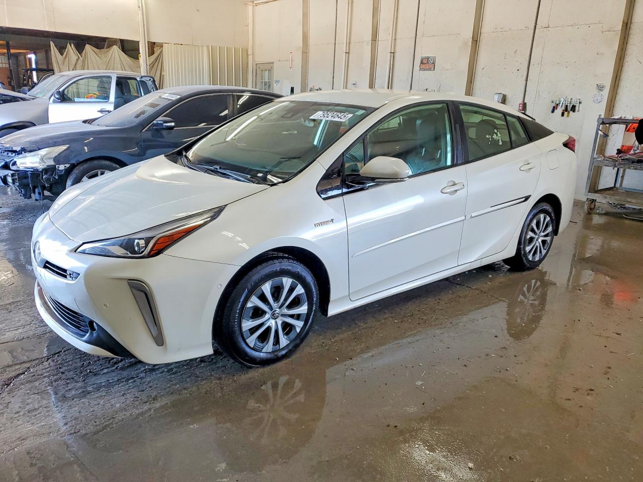 2019 TOYOTA PRIUS