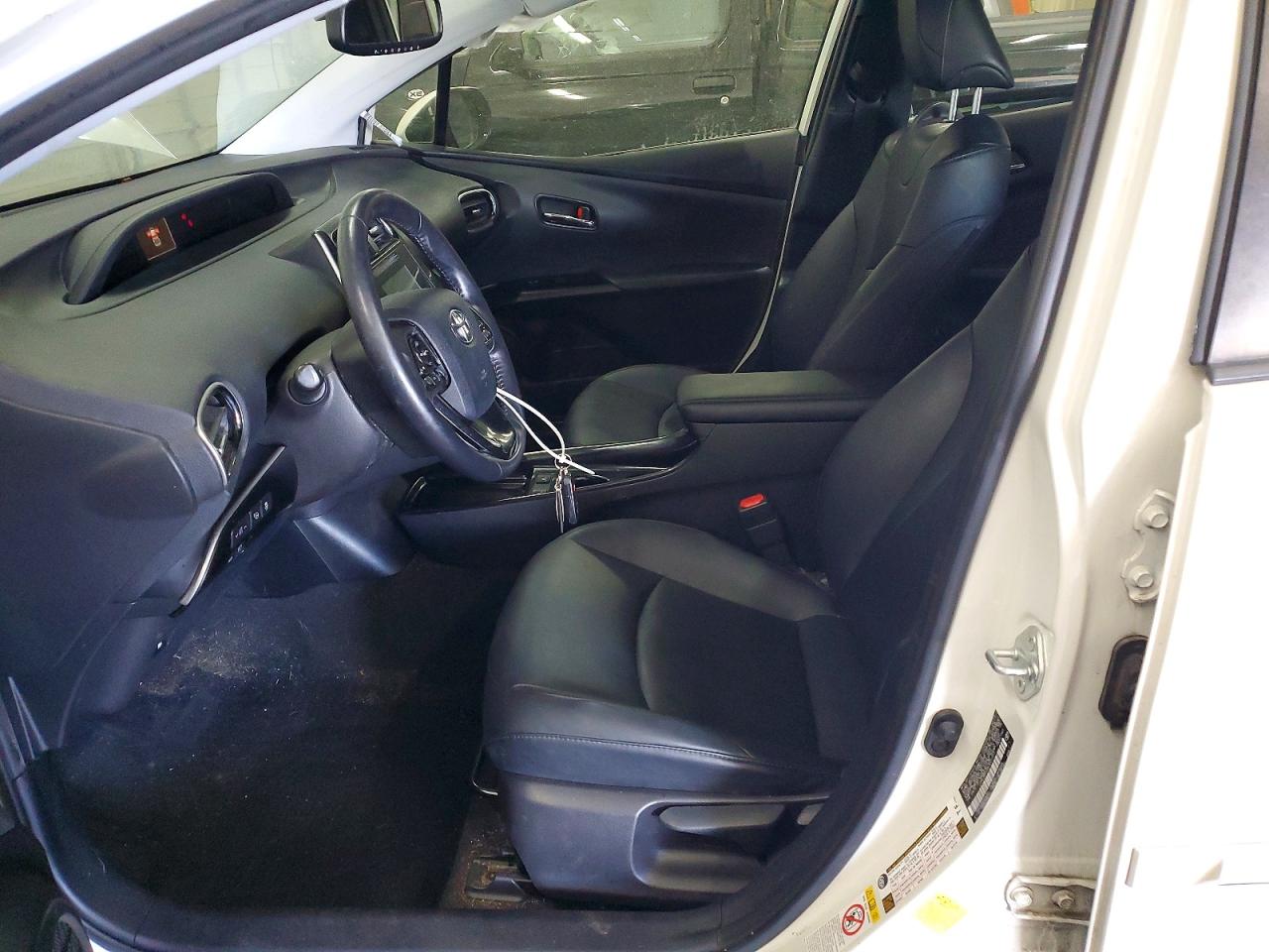 2019 TOYOTA PRIUS XLE AWD-E photo 7