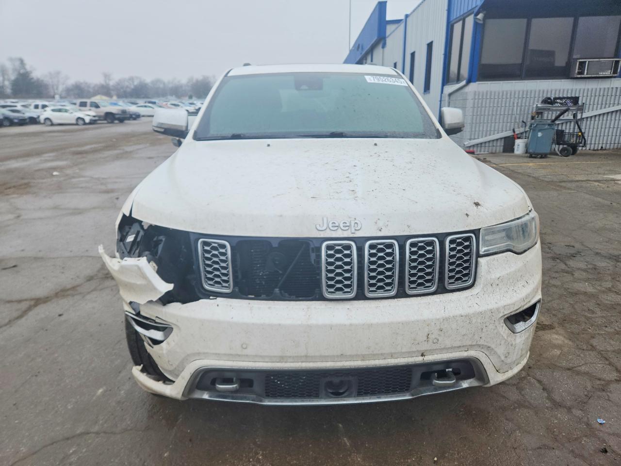 2019 JEEP GRAND CHEROKEE OVERLAND photo 9