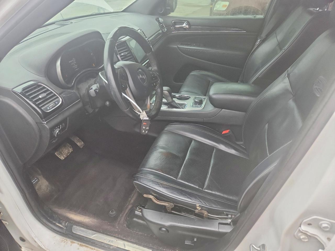 2019 JEEP GRAND CHEROKEE OVERLAND photo 13