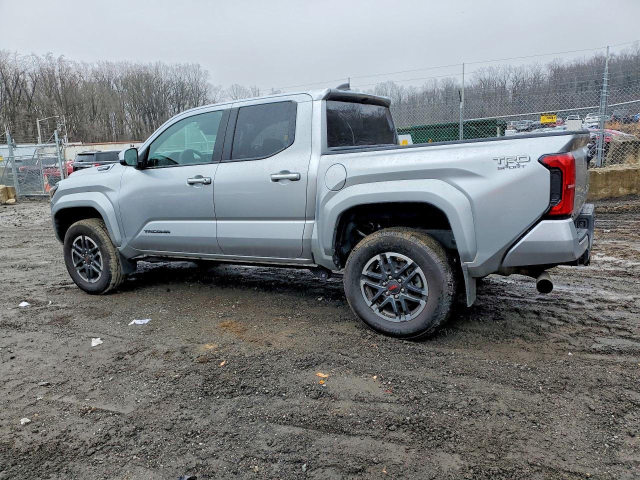 2024 TOYOTA TACOMA TRD SPORT HV photo 3