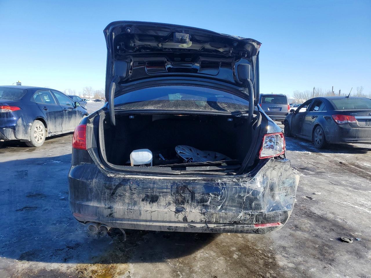 2013 VOLKSWAGEN JETTA BASE photo 11