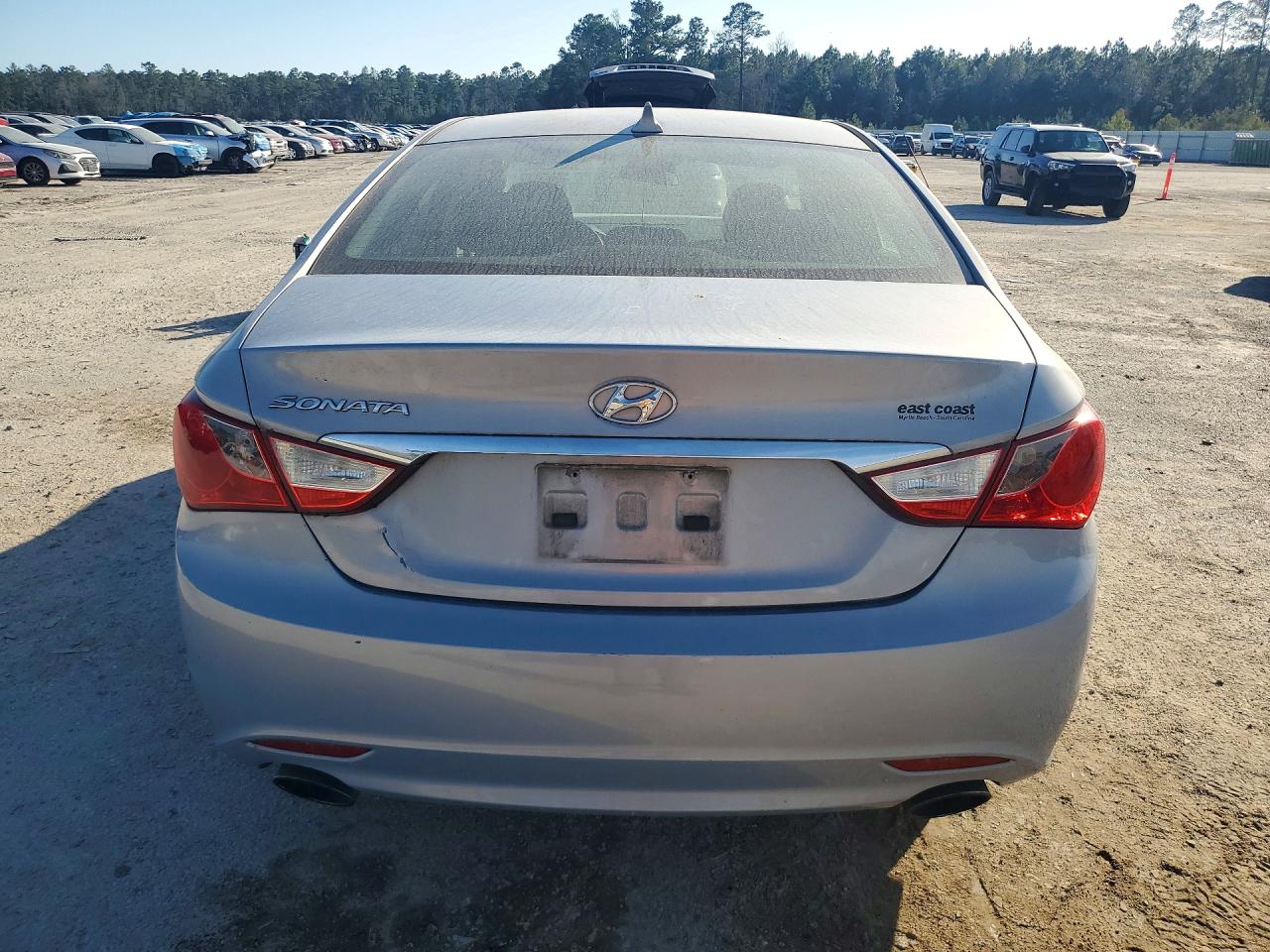 2011 HYUNDAI SONATA SE photo 11