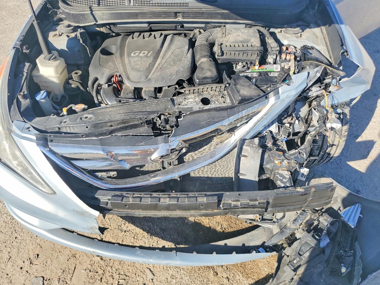 2011 HYUNDAI SONATA SE photo 21