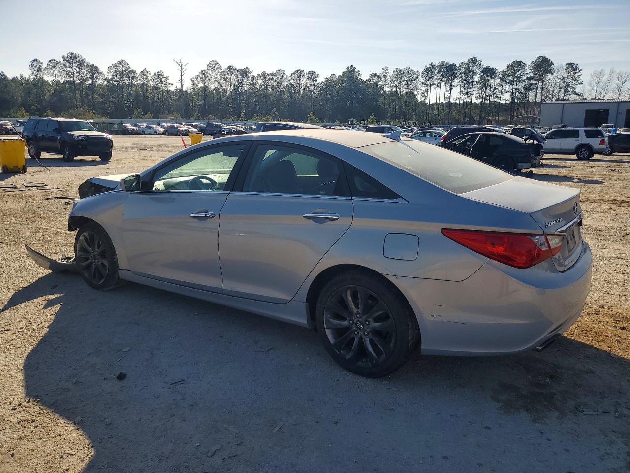 2011 HYUNDAI SONATA SE photo 3