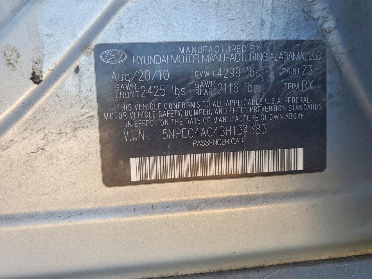 2011 HYUNDAI SONATA SE photo 25