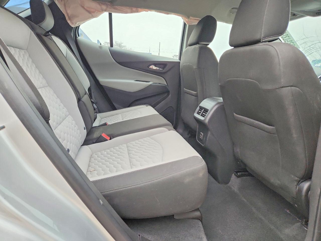 2020 CHEVROLET EQUINOX LS photo 11