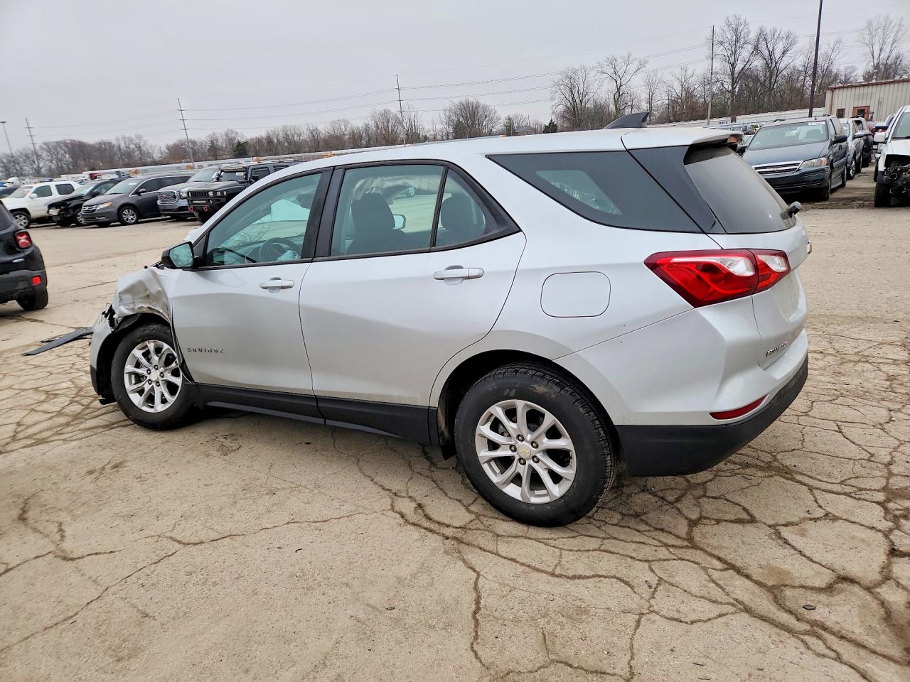 2020 CHEVROLET EQUINOX LS photo 2