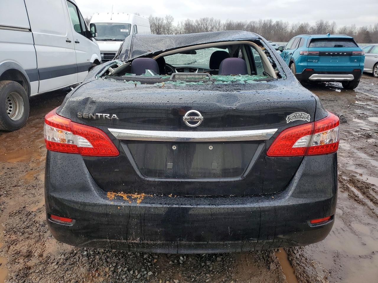 2015 NISSAN SENTRA S photo 6