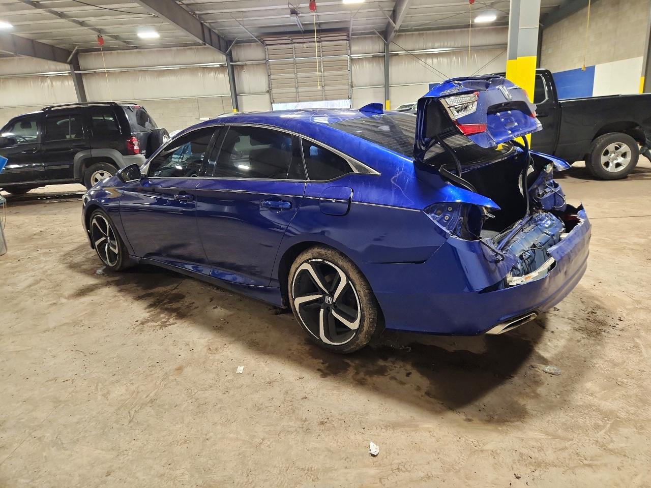 2020 HONDA ACCORD SPORT photo 2