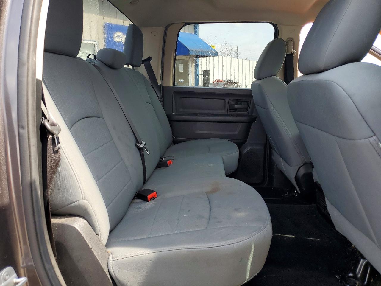 2014 RAM 1500 ST photo 10