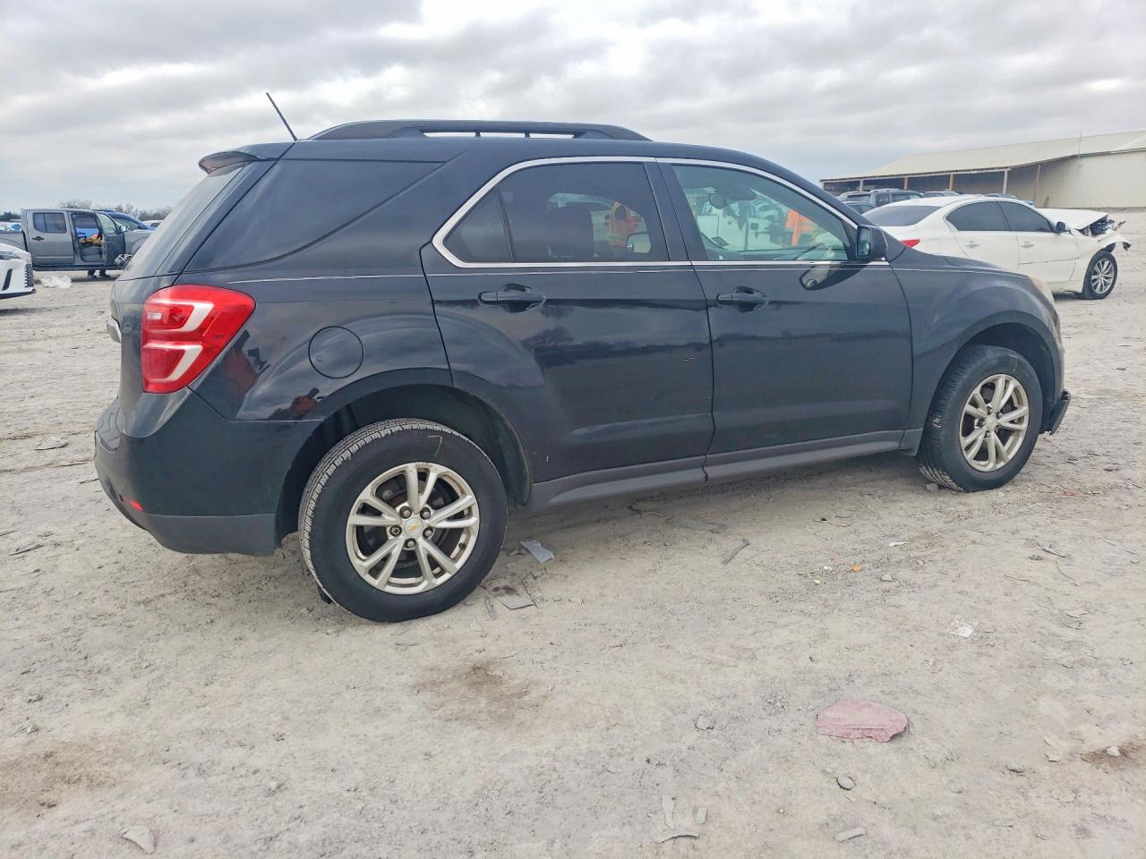2017 CHEVROLET EQUINOX LT photo 7