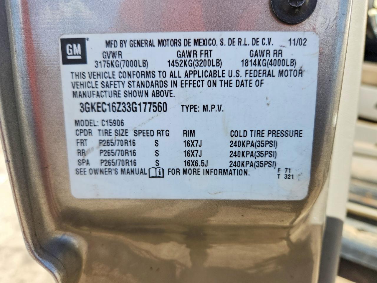 2003 GMC YUKON XL C1500 photo 13