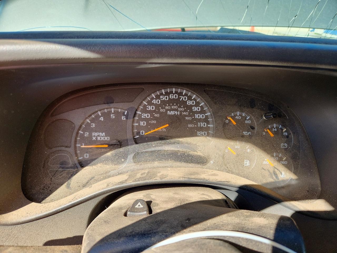 2003 GMC YUKON XL C1500 photo 9