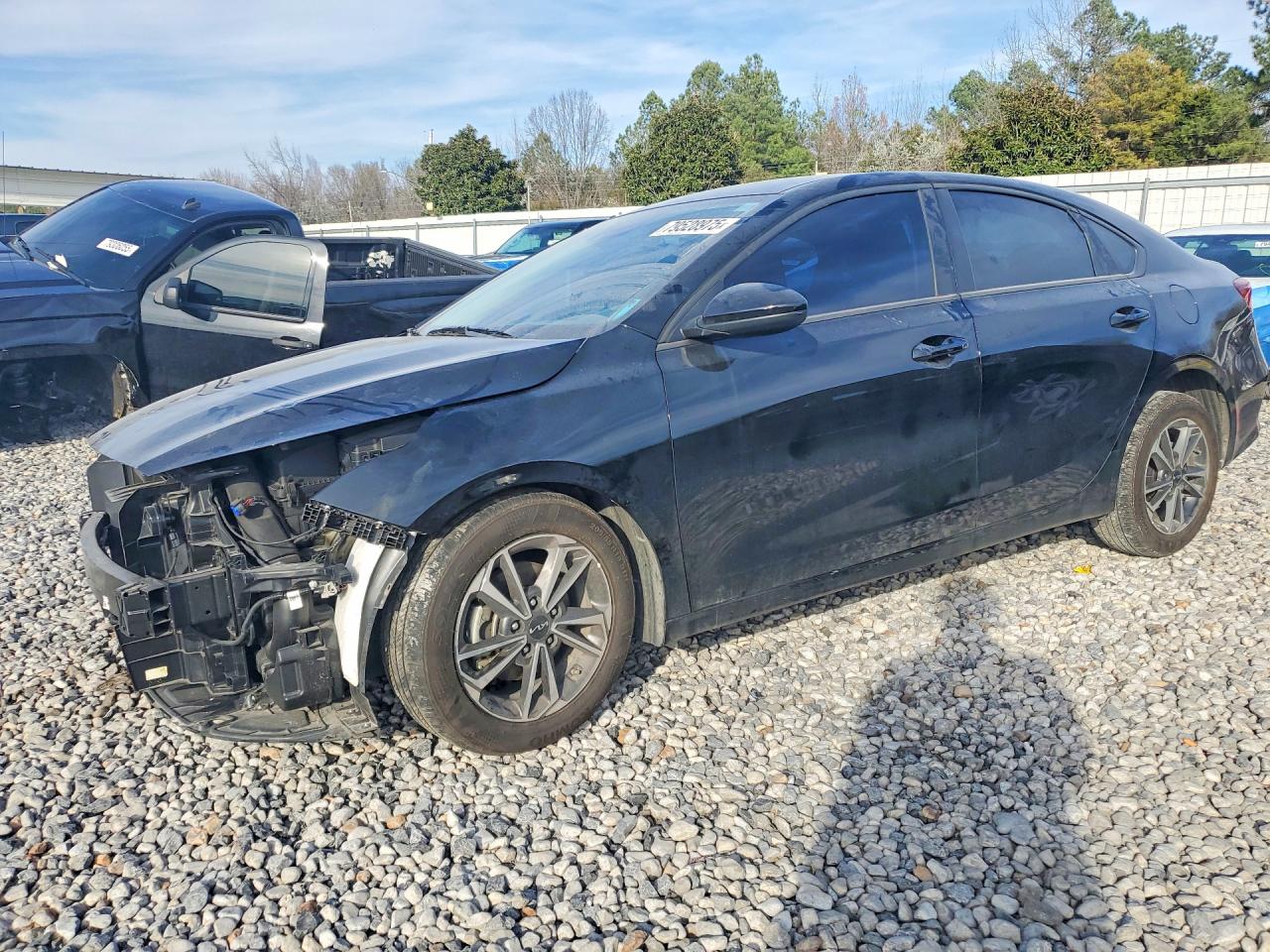2024 KIA FORTE