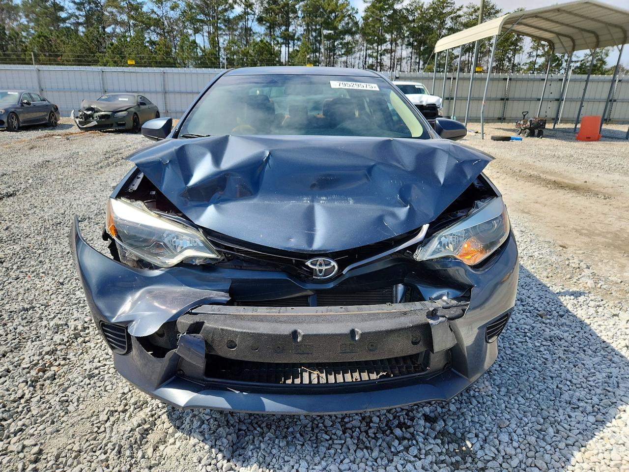 2015 TOYOTA COROLLA LE photo 13