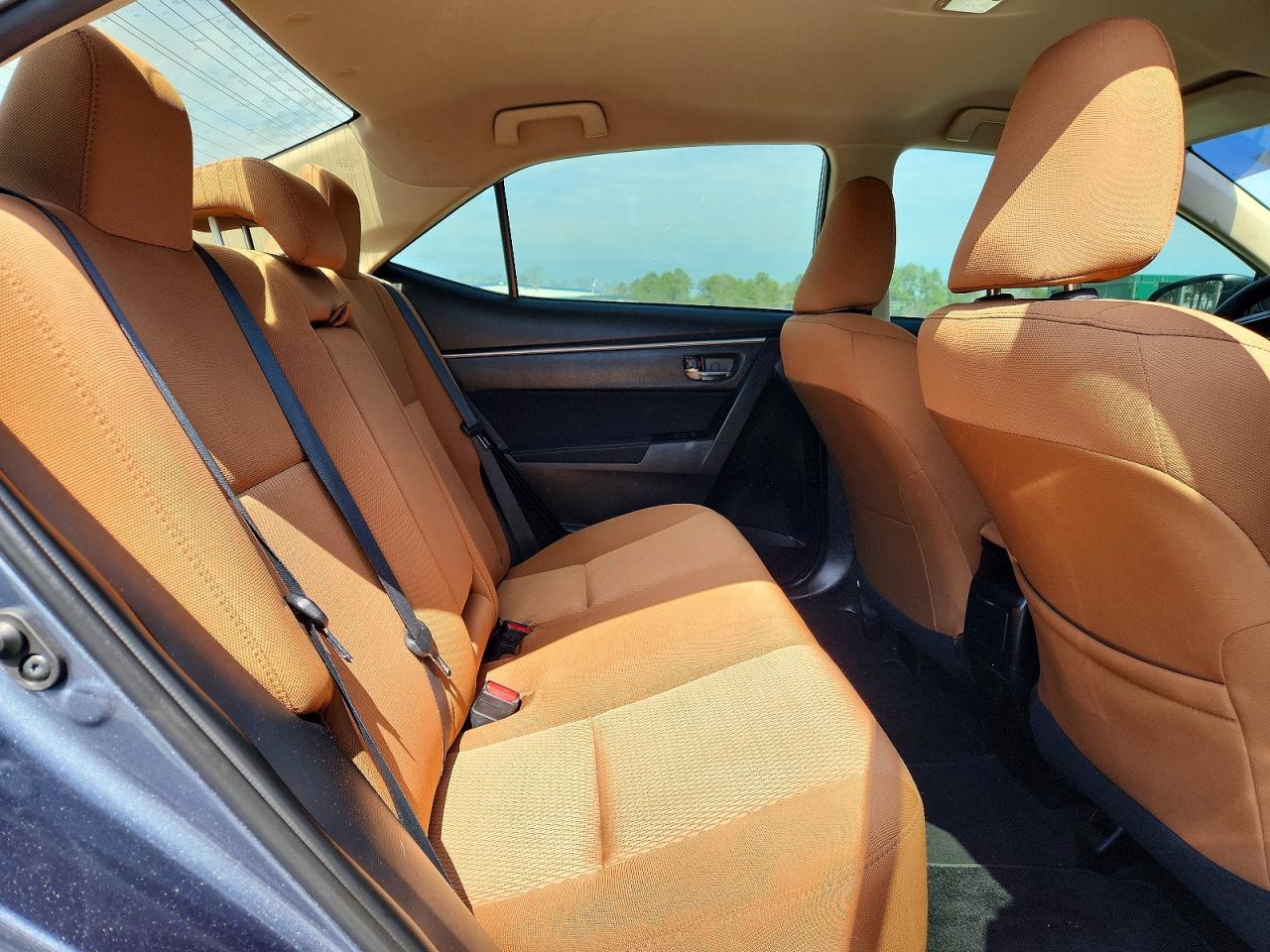 2015 TOYOTA COROLLA LE photo 28