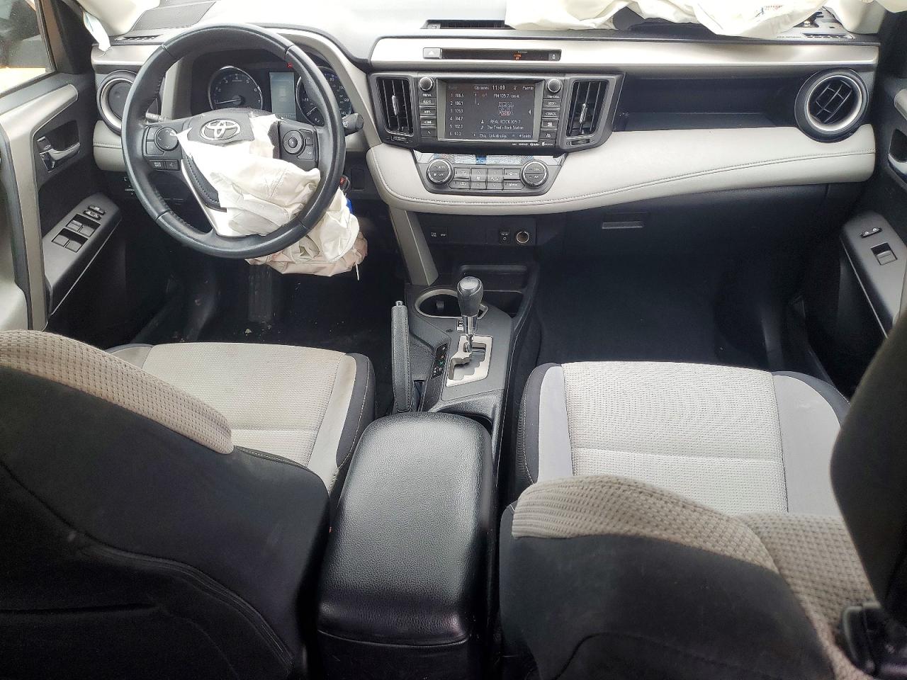 2016 TOYOTA RAV4 XLE photo 22