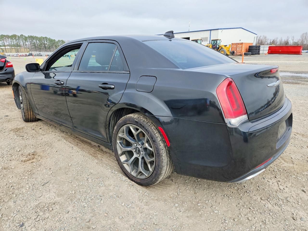 2015 CHRYSLER 300 S photo 2