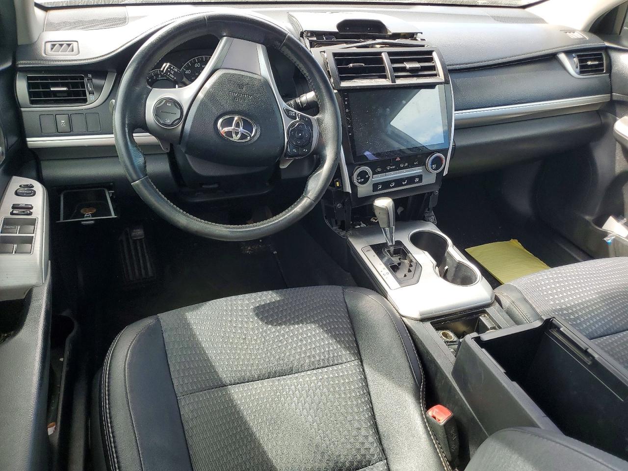2012 TOYOTA CAMRY SE photo 22