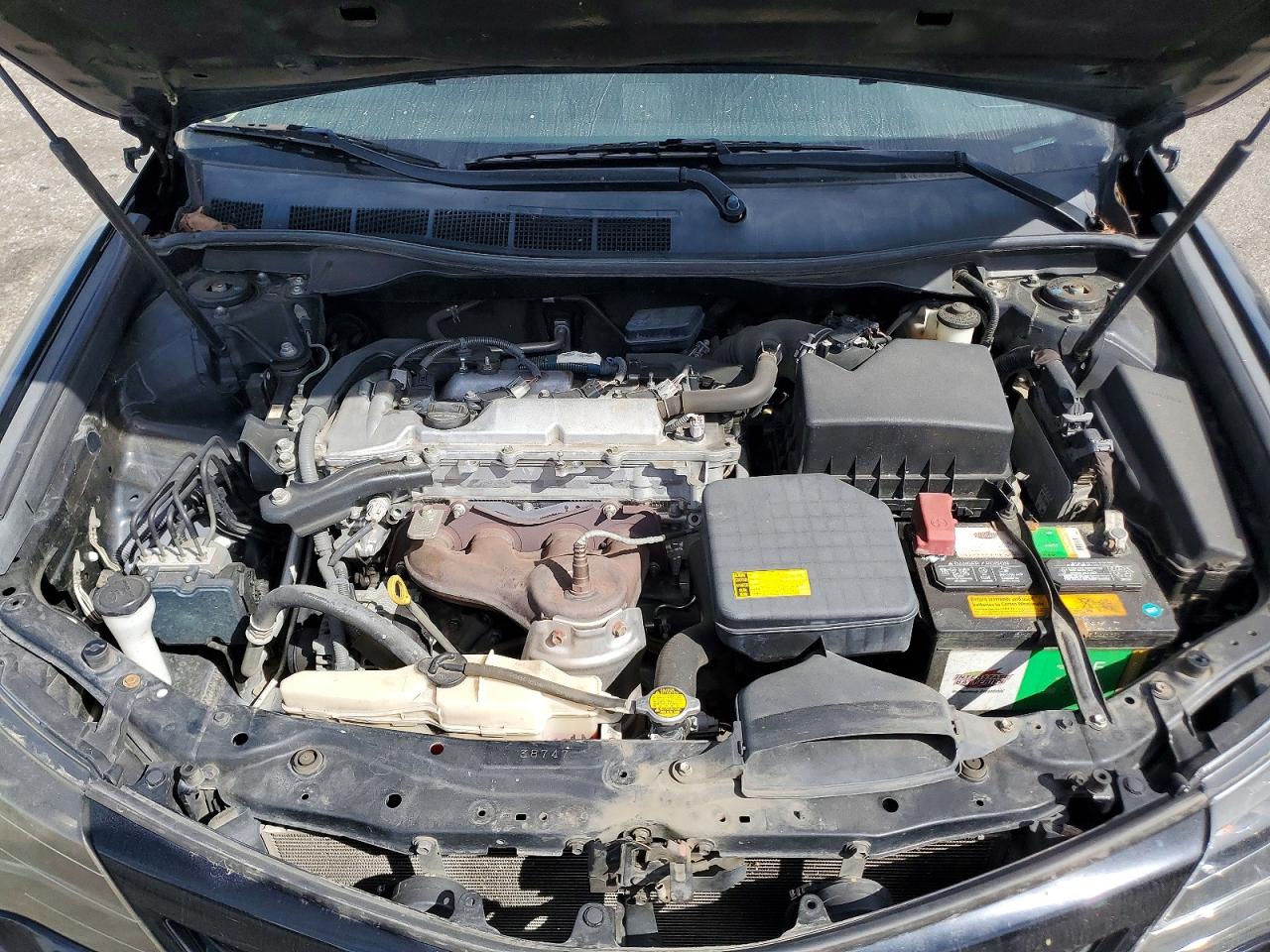 2012 TOYOTA CAMRY SE photo 31