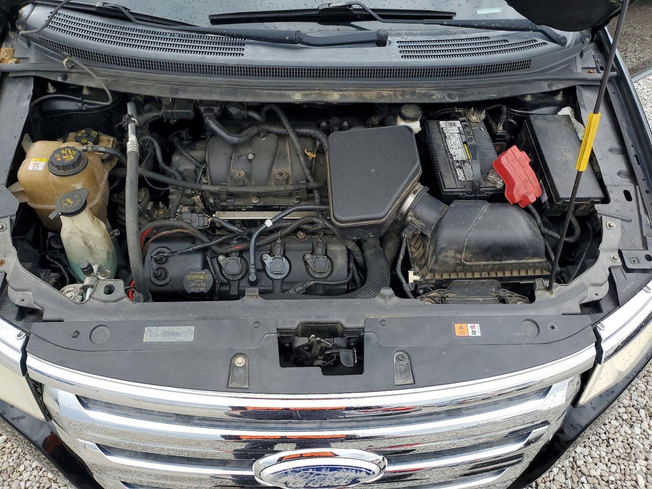 2011 FORD EDGE SE photo 12