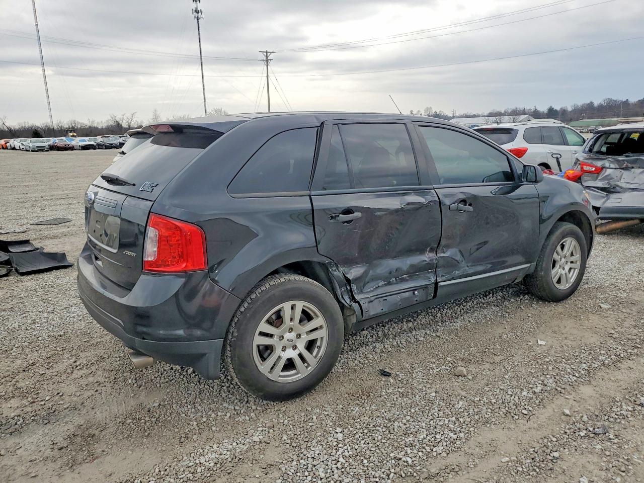 2011 FORD EDGE SE photo 3