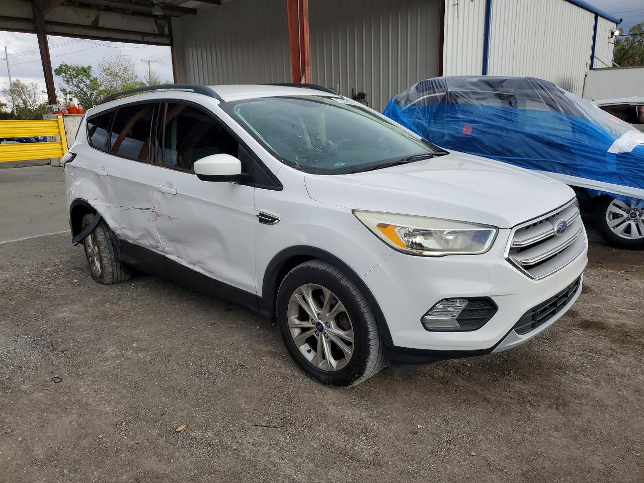 2018 FORD ESCAPE SE photo 7