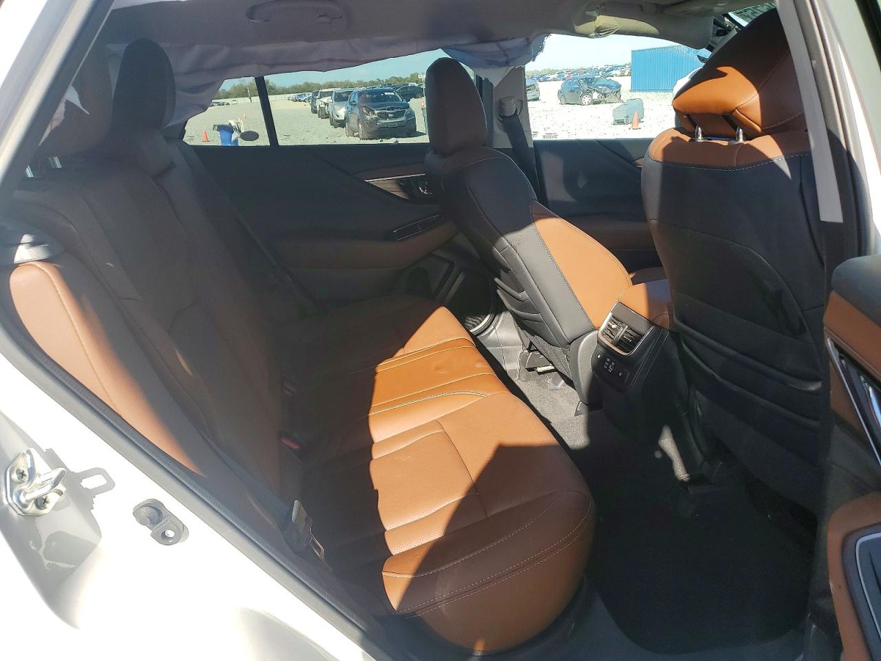 2025 SUBARU OUTBACK TOURING photo 19