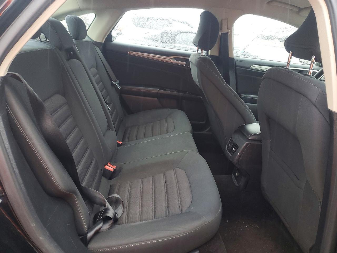2017 FORD FUSION SE photo 28