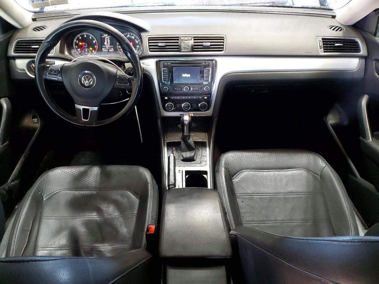 2012 VOLKSWAGEN PASSAT SE photo 15