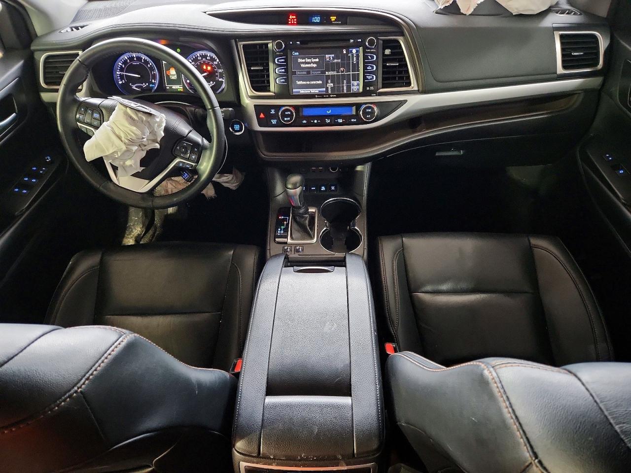2019 TOYOTA HIGHLANDER XLE photo 15