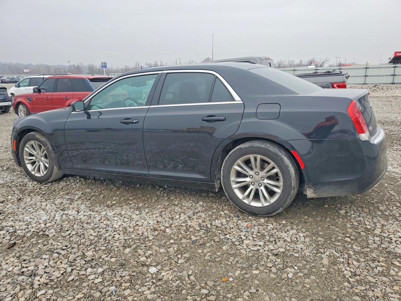 2016 CHRYSLER 300 LIMITED photo 3
