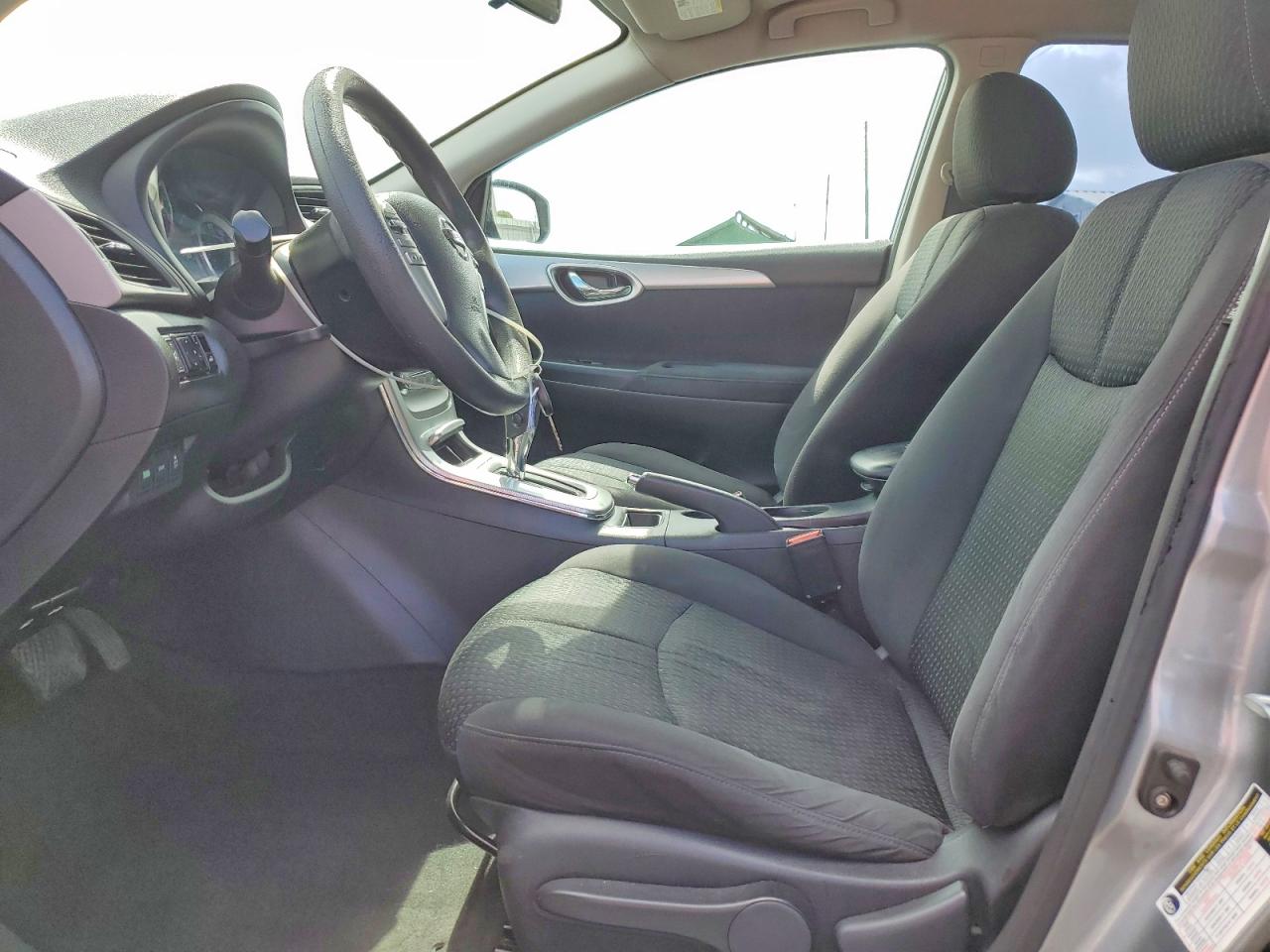 2013 NISSAN SENTRA S photo 13