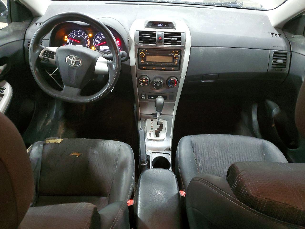2012 TOYOTA COROLLA S photo 8