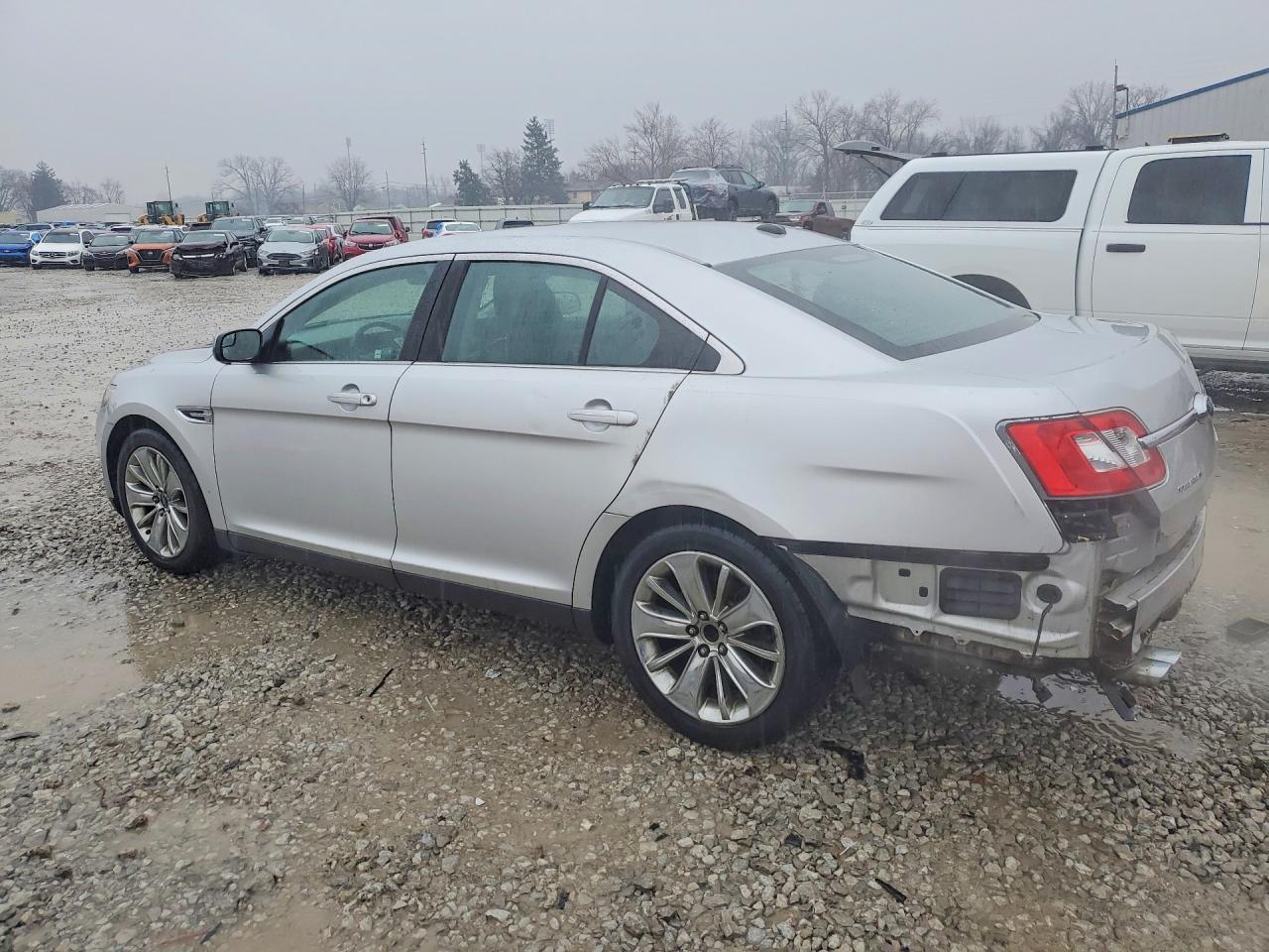 2012 FORD TAURUS LIMITED photo 2