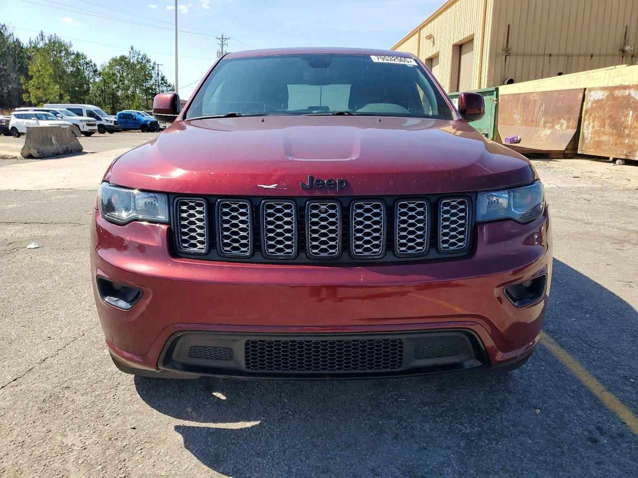 2020 JEEP GRAND CHEROKEE LAREDO photo 9