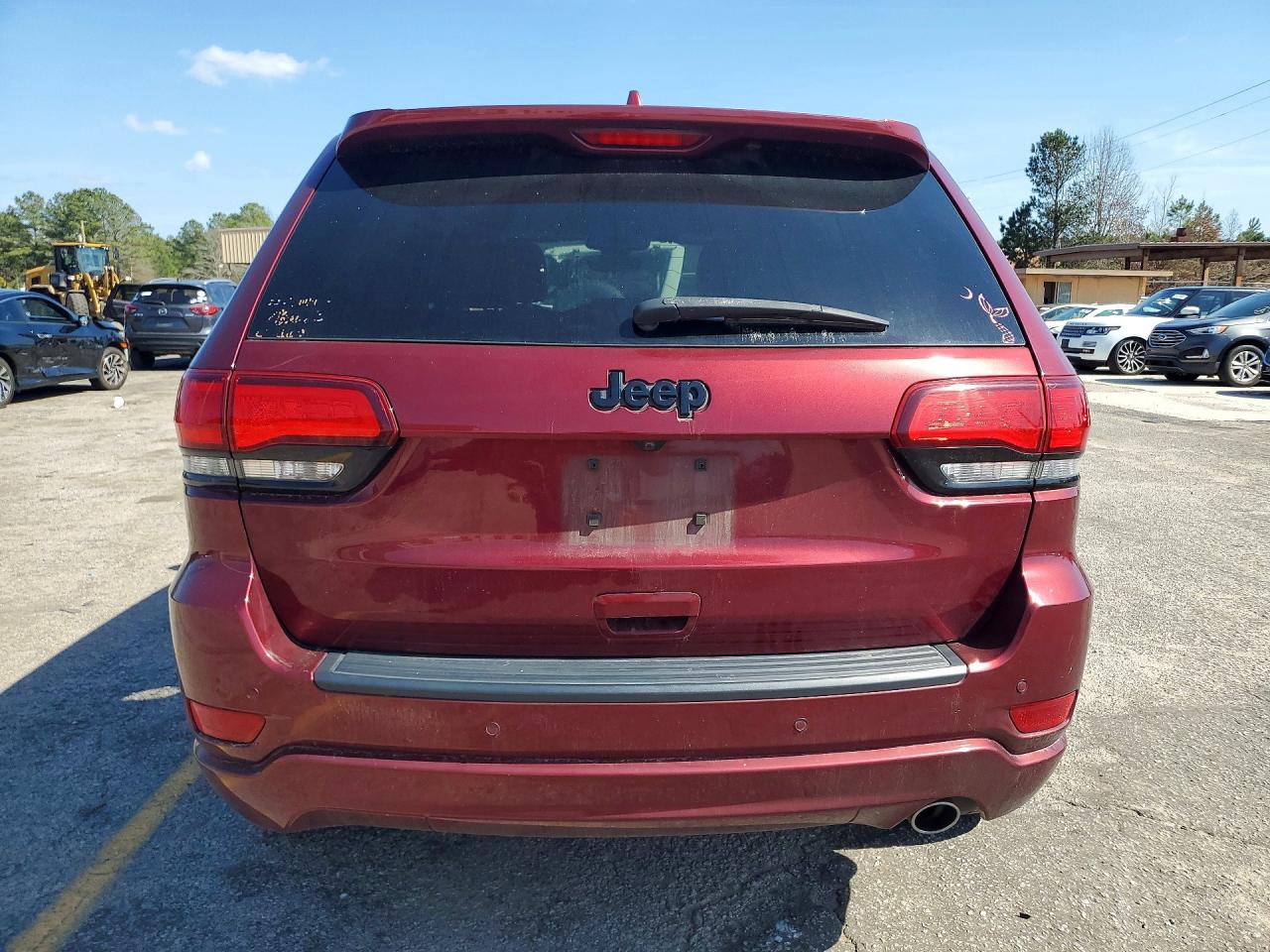 2020 JEEP GRAND CHEROKEE LAREDO photo 11