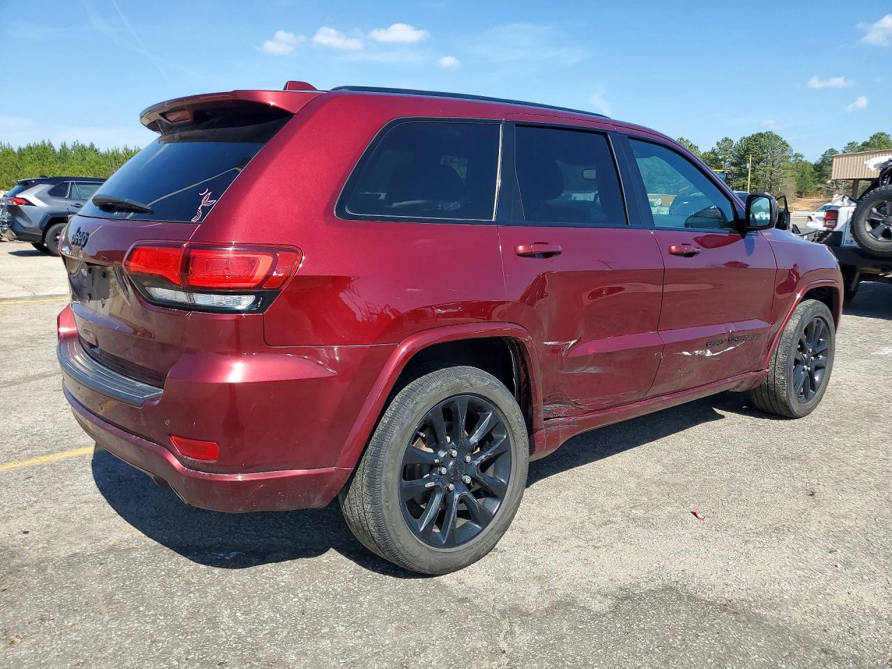 2020 JEEP GRAND CHEROKEE LAREDO photo 5