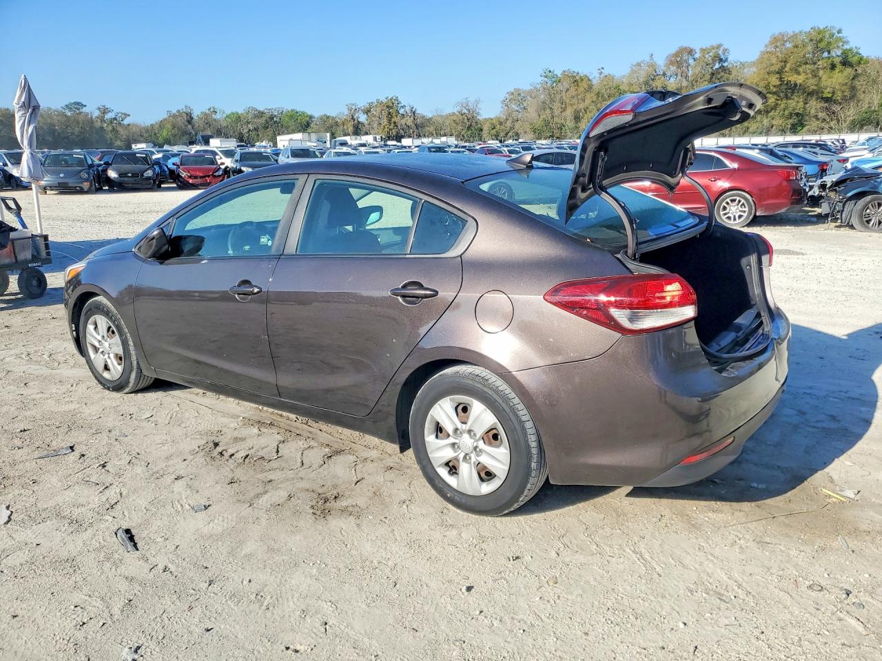 2018 KIA FORTE LX photo 3