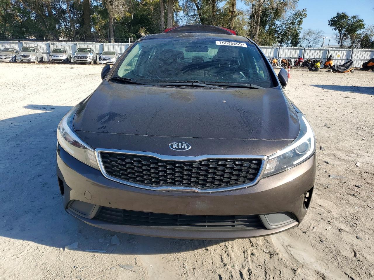 2018 KIA FORTE LX photo 9