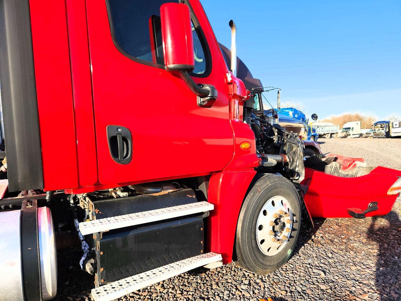 2016 FREIGHTLINER CASCADIA 125 SEMI TRUCK photo 9