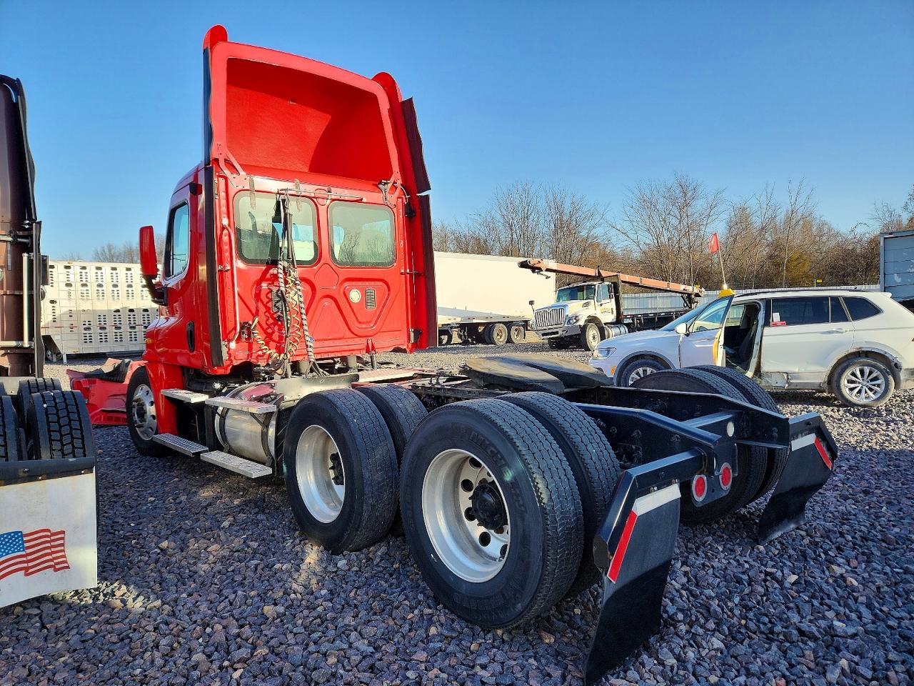 2016 FREIGHTLINER CASCADIA 125 SEMI TRUCK photo 3