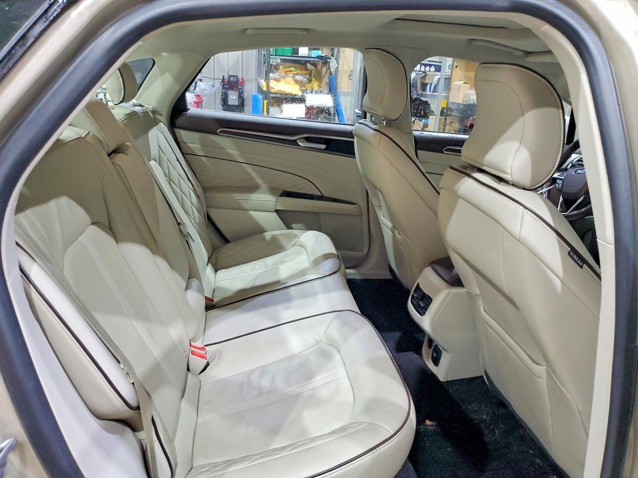 2017 FORD FUSION TITANIUM photo 28