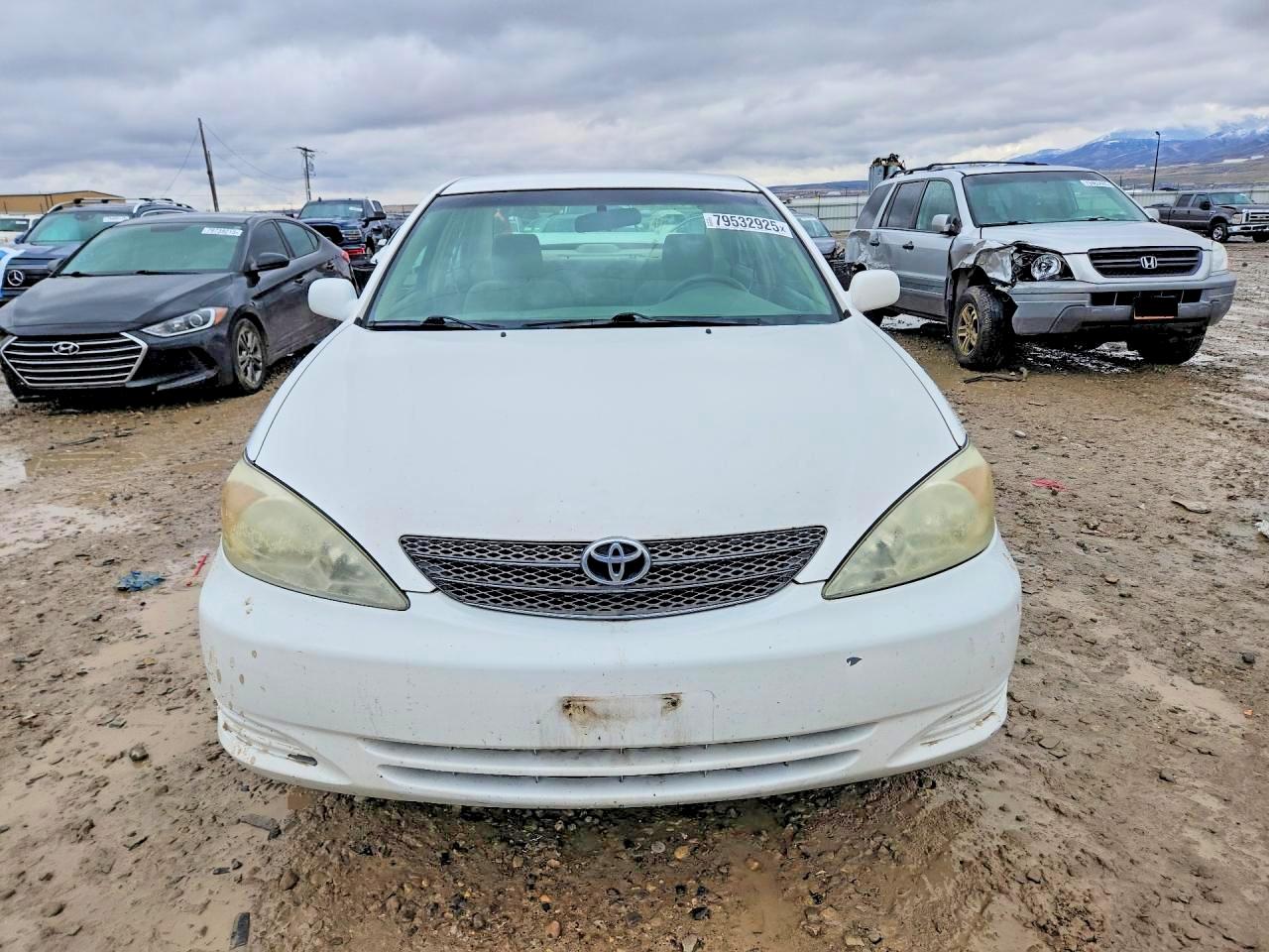 2002 TOYOTA CAMRY LE photo 5