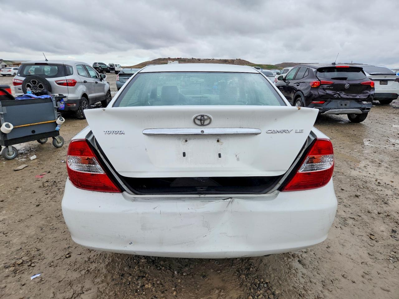 2002 TOYOTA CAMRY LE photo 6