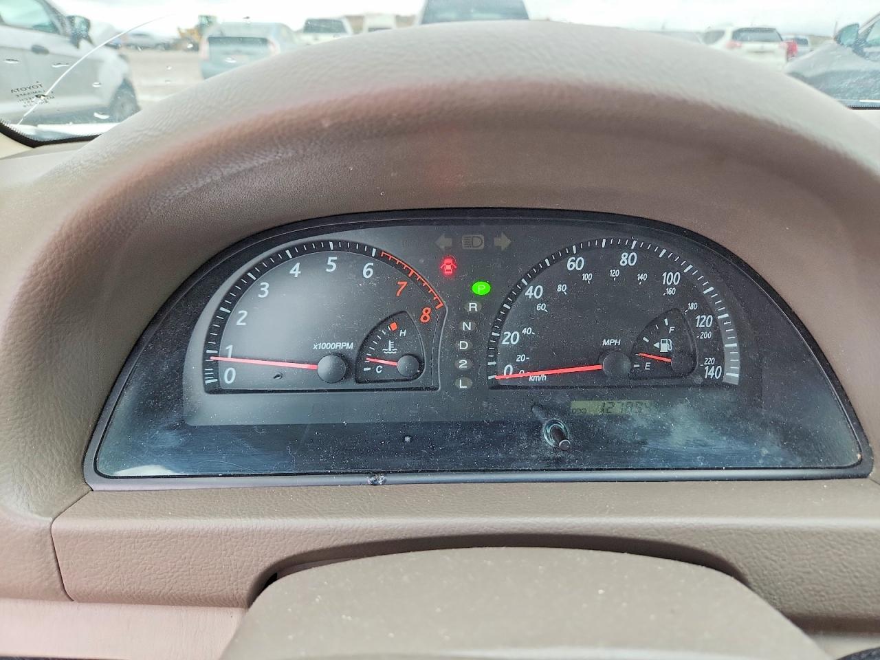 2002 TOYOTA CAMRY LE photo 9