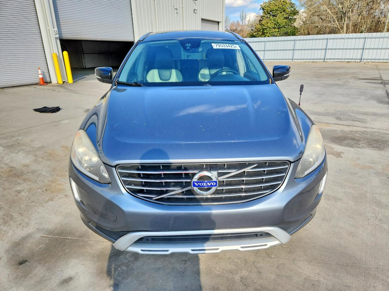 2017 VOLVO XC60 T5 DYNAMIC photo 9